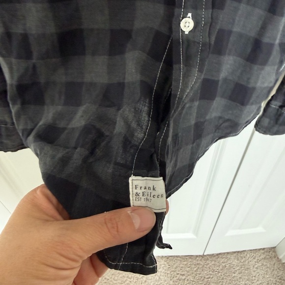 Frank & Eileen Women Button Up Long Sleeve Shirt Large Black/Grey Plaid “Barry” - Picture 3 of 6